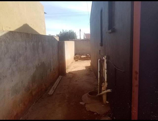 2 BEDROOM HOUSE FOR SALE IN GREENFIELD